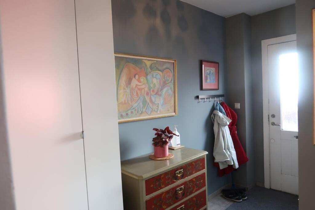 Апартаменты Warm And Welcoming Flat Downtown Акурейри Экстерьер фото